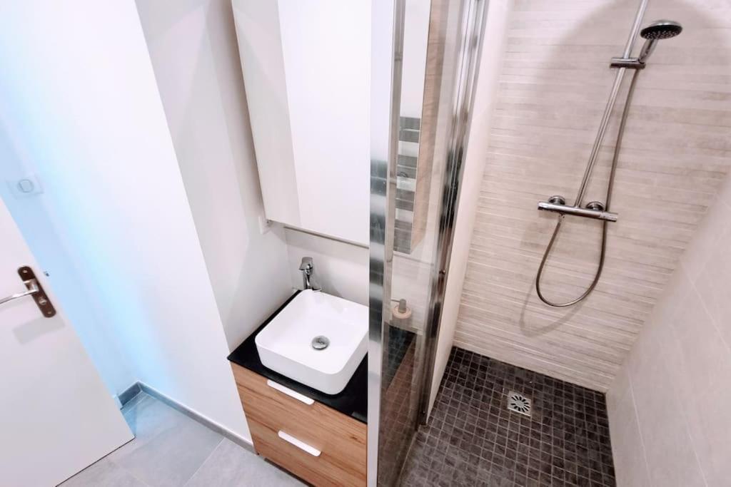 Le Clerville Renove Terrasse Climatisation Parking Сет Екстериор снимка